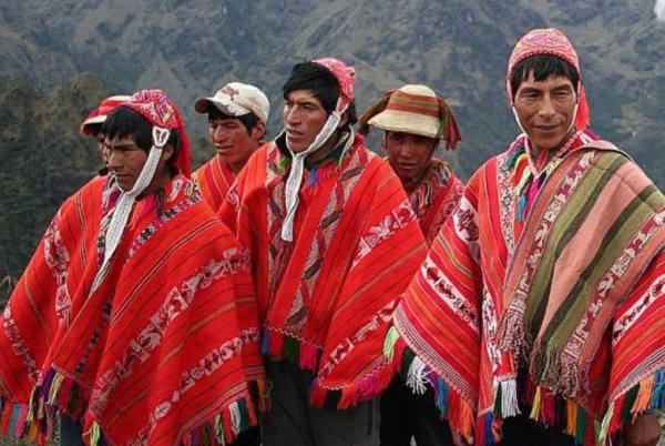 famille peruvienne.jpg famille peruvienne.jpg